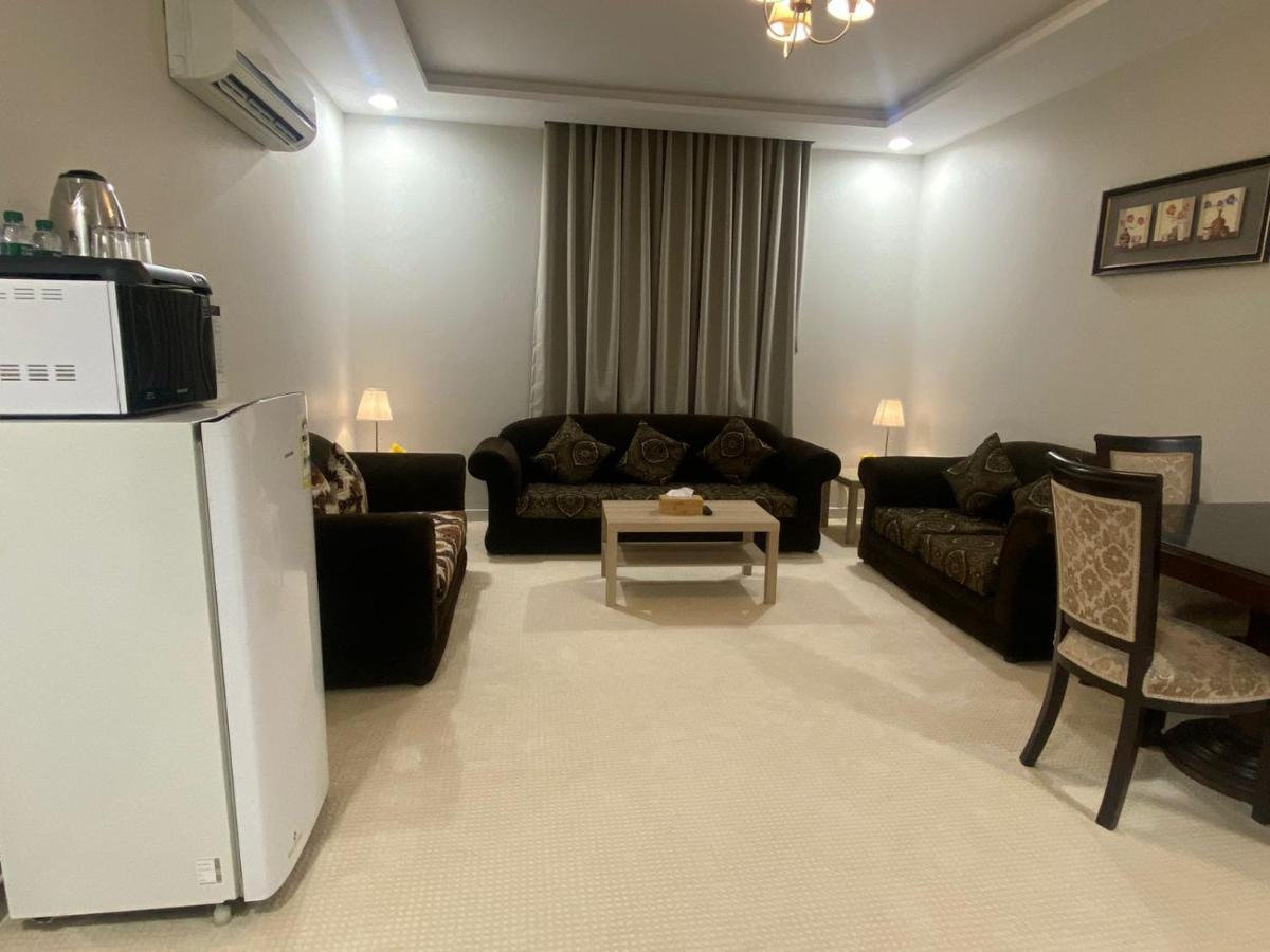 جلنار الشرق للشقق المخدومة Jeddah Exterior photo