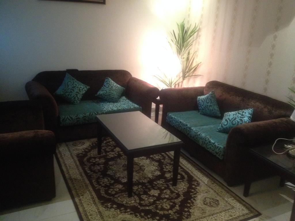 جلنار الشرق للشقق المخدومة Jeddah Exterior photo